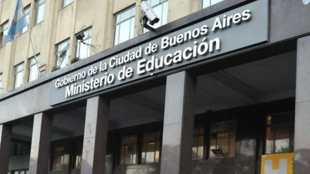 Ministerio de Educaci&oacute;n